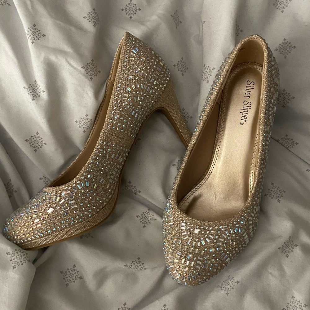 Beaded Pumps